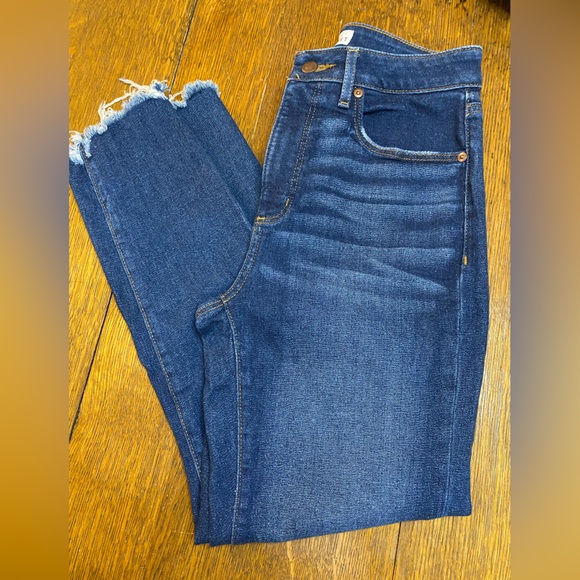 LOFT High Rise Dark Blue Jeans stylish frayed hem. Excellent Condition size 4/27 - Picture 5 of 6